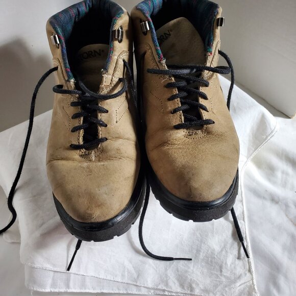 Tretorn  boots sz 8B - Picture 4 of 9